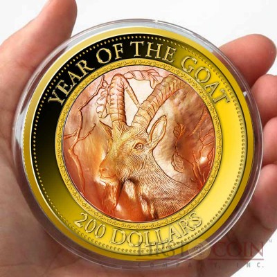 Cook Islands Year of Goat $200 Mother of Pearl Lunar Series 2015 Gold Coin 5 oz